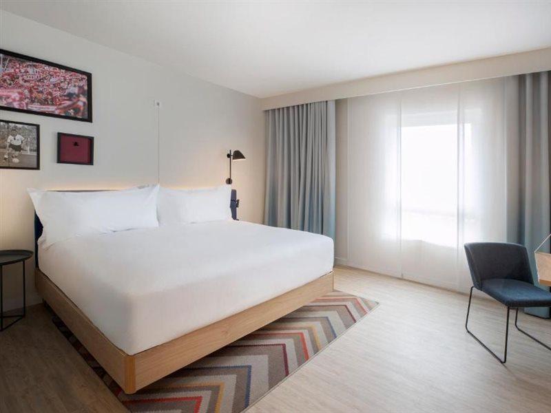 Hampton By Hilton Кайзерслаутерн Экстерьер фото