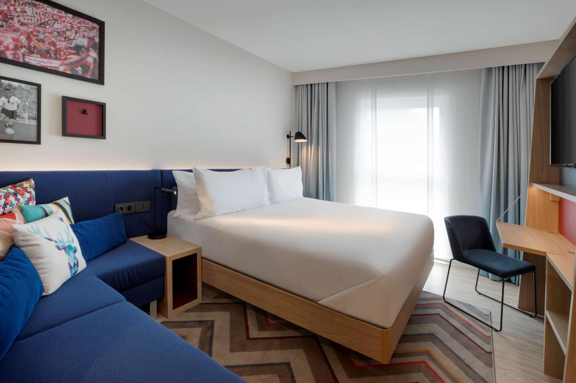 Hampton By Hilton Кайзерслаутерн Экстерьер фото